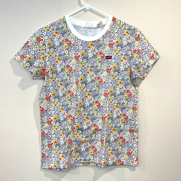 🔥Levi's Kids Floral Print T-Shirt - Multicolor🔥 - Picture 1 of 4